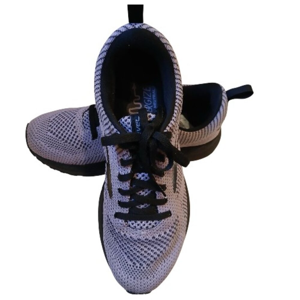 BROOKS Lavender Athletic Running Shoes - EUC - Picture 3 of 13